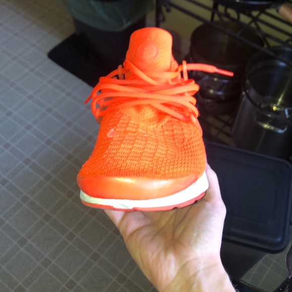 nike presto neon orange
